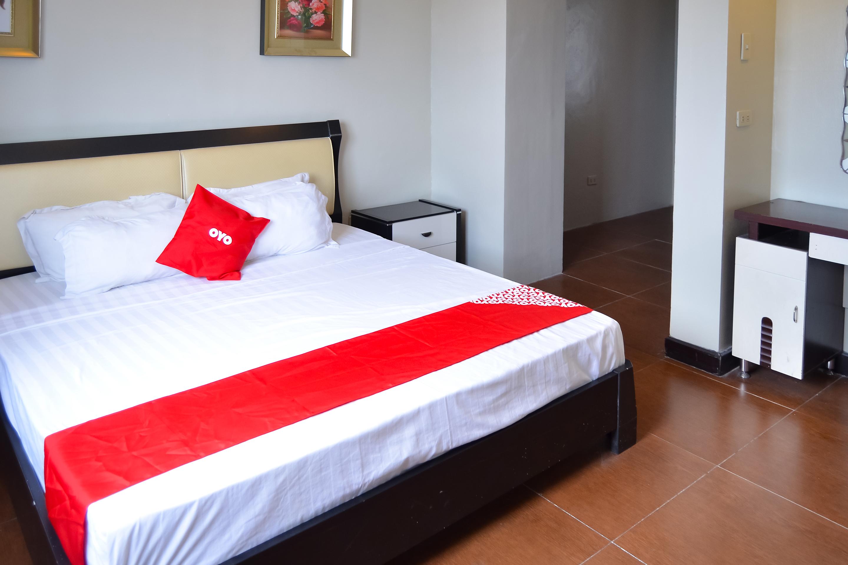 Super Oyo 791 Bell Mansion Otel Quezon City Dış mekan fotoğraf