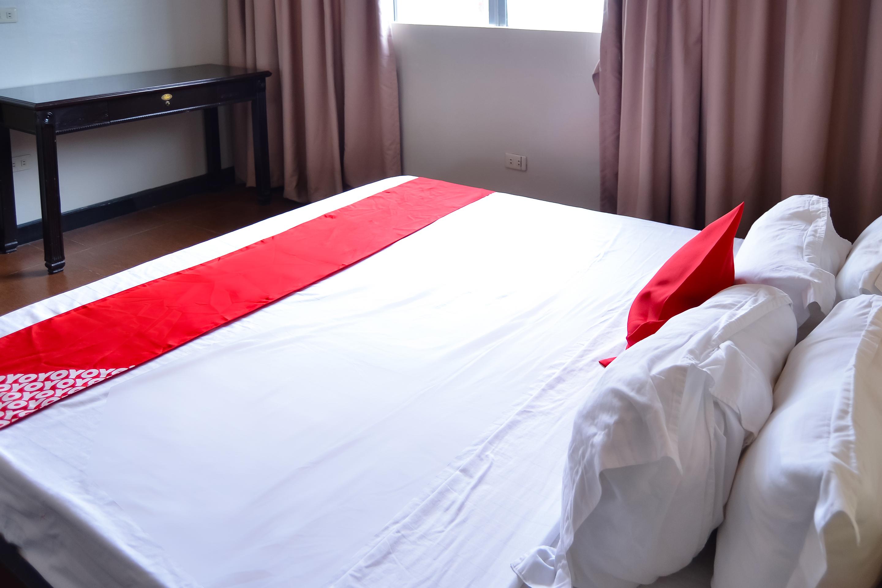Super Oyo 791 Bell Mansion Otel Quezon City Dış mekan fotoğraf