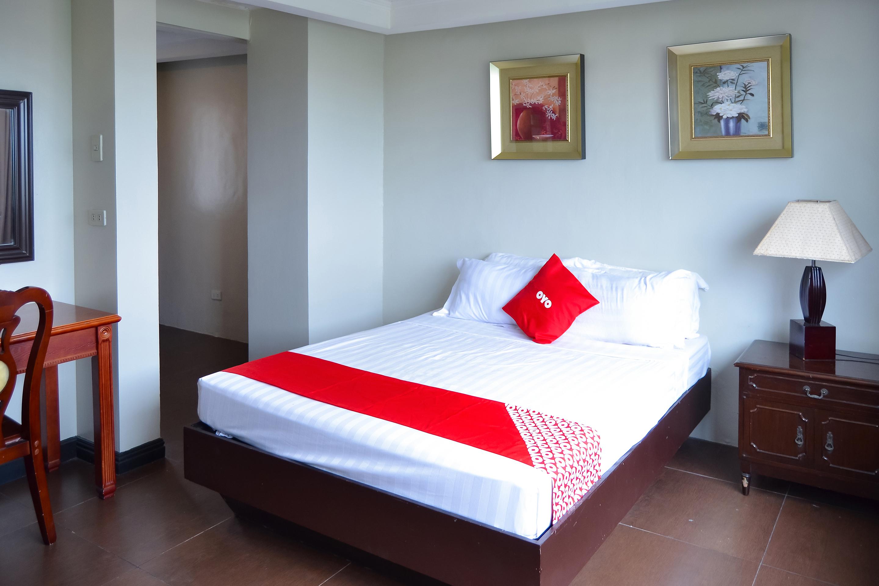 Super Oyo 791 Bell Mansion Otel Quezon City Dış mekan fotoğraf