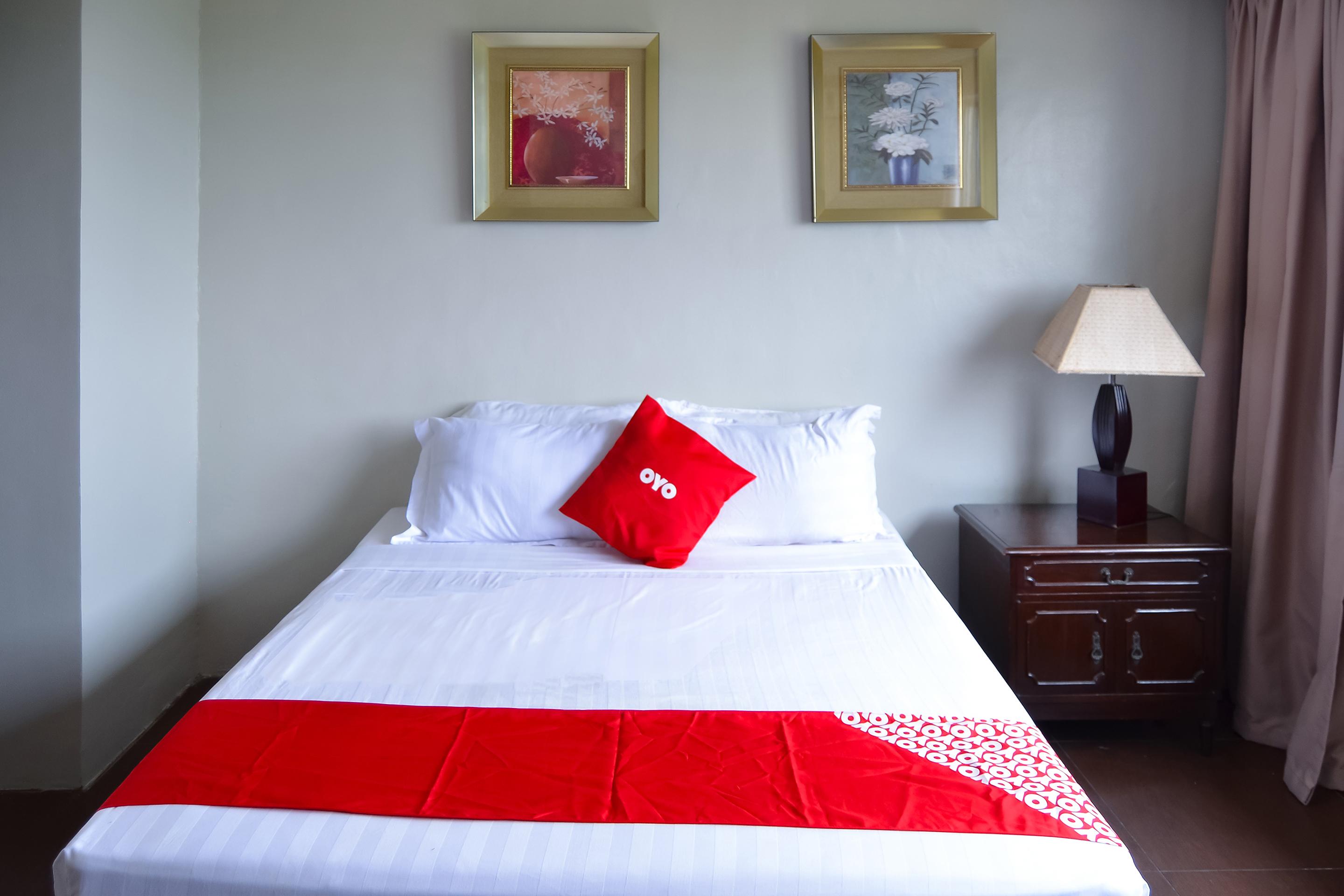 Super Oyo 791 Bell Mansion Otel Quezon City Dış mekan fotoğraf