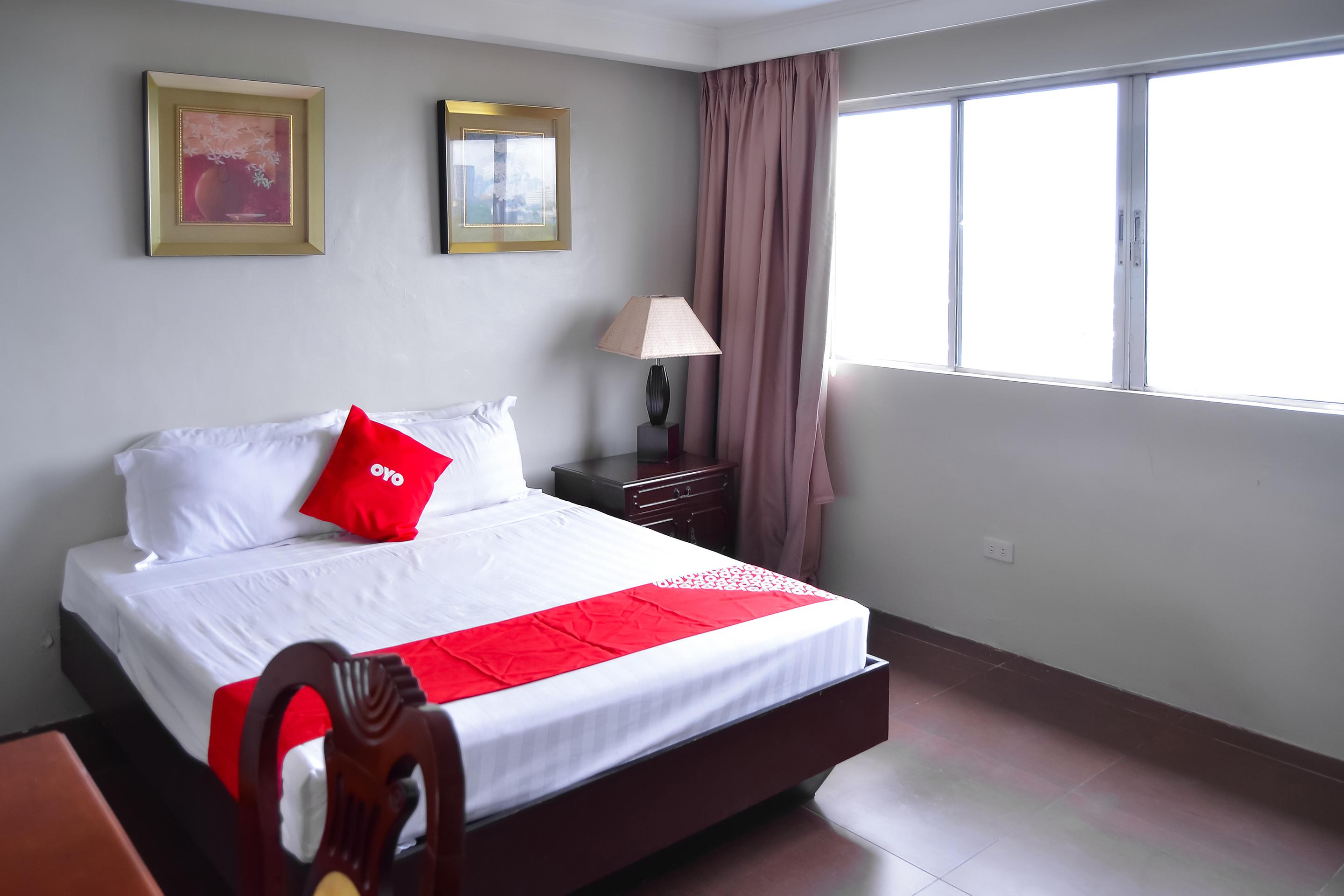 Super Oyo 791 Bell Mansion Otel Quezon City Dış mekan fotoğraf
