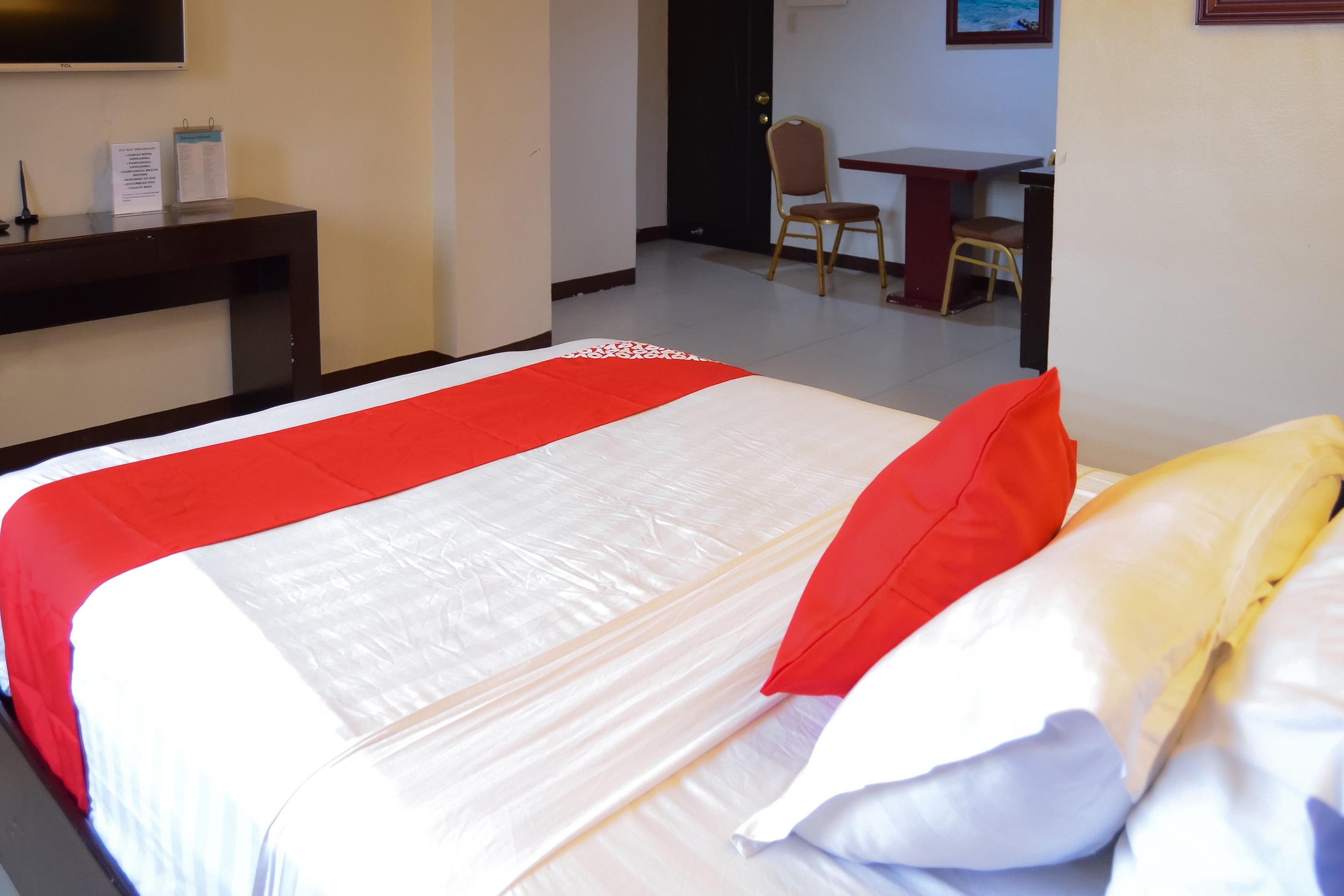 Super Oyo 791 Bell Mansion Otel Quezon City Dış mekan fotoğraf