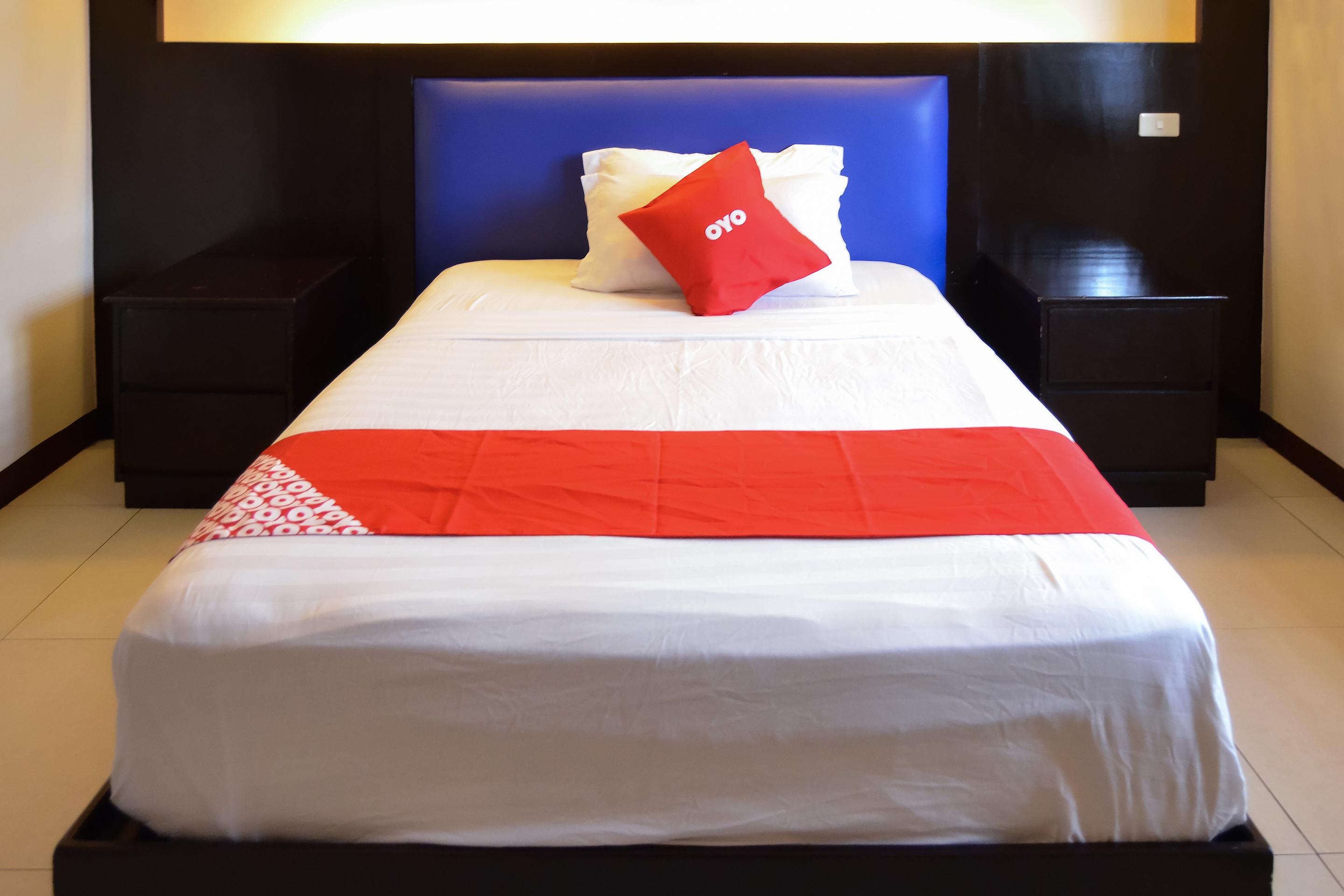 Super Oyo 791 Bell Mansion Otel Quezon City Dış mekan fotoğraf