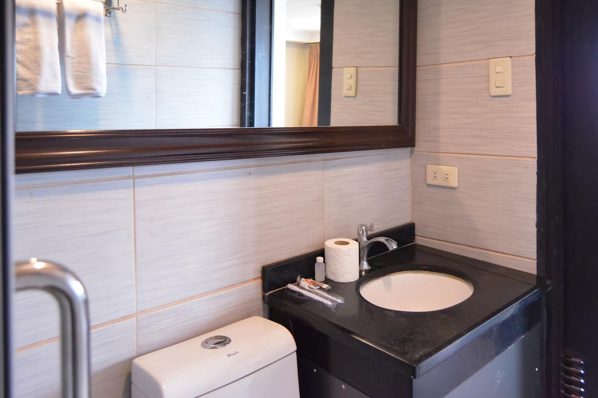 Super Oyo 791 Bell Mansion Otel Quezon City Dış mekan fotoğraf